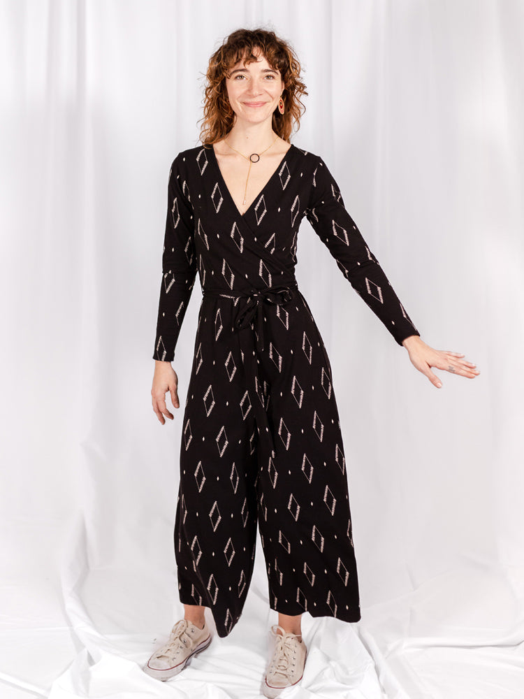 Rita Long Sleeve Jumpsuit - Diamond Vine Black - Image 5