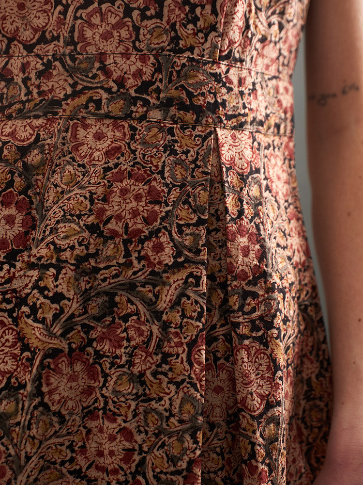 Vintage Pleat Dress - Black Floral - Image 2