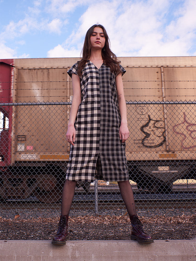 Padma Pocket Dress - Black and White Mix - Image 15